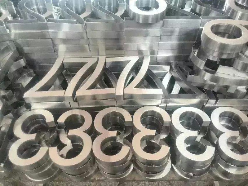 這些精工字，不光適合戶外展示，還可以是企業(yè)最搶眼的形像3