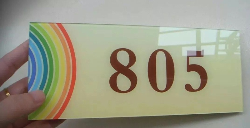 做標(biāo)識，咱們是認真的：一分鐘教你打造“養(yǎng)眼”亞克力標(biāo)牌